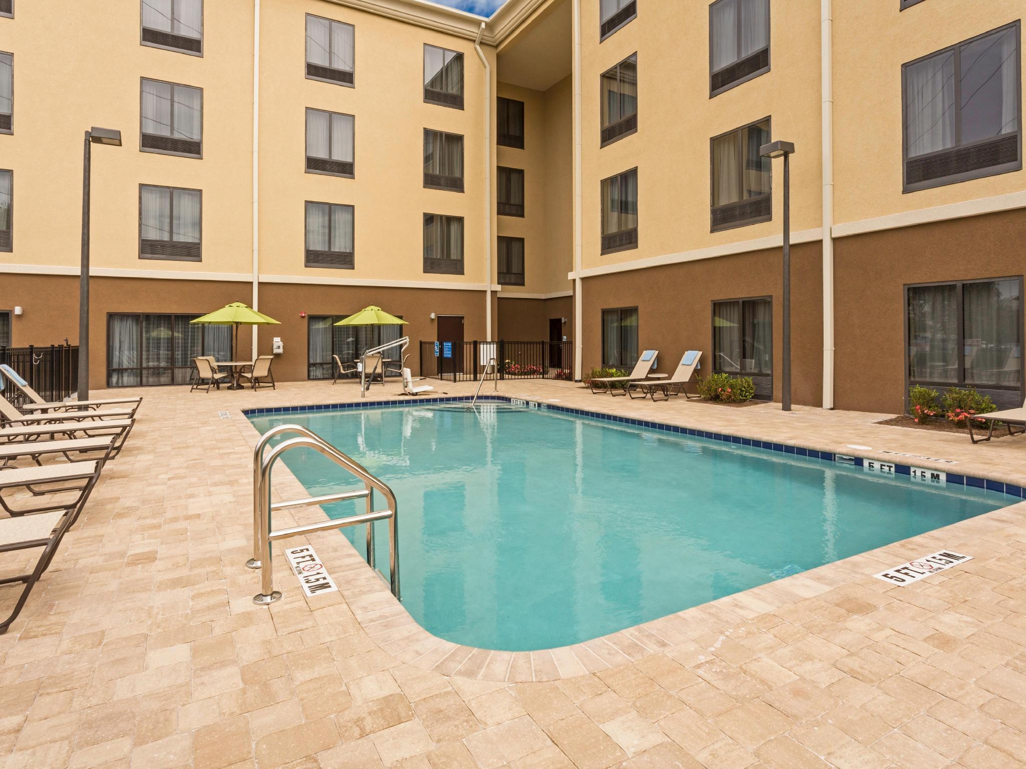 Holiday Inn Express Hotel & Suites Orlando East-Ucf Area By Ihg Alafaya Buitenkant foto