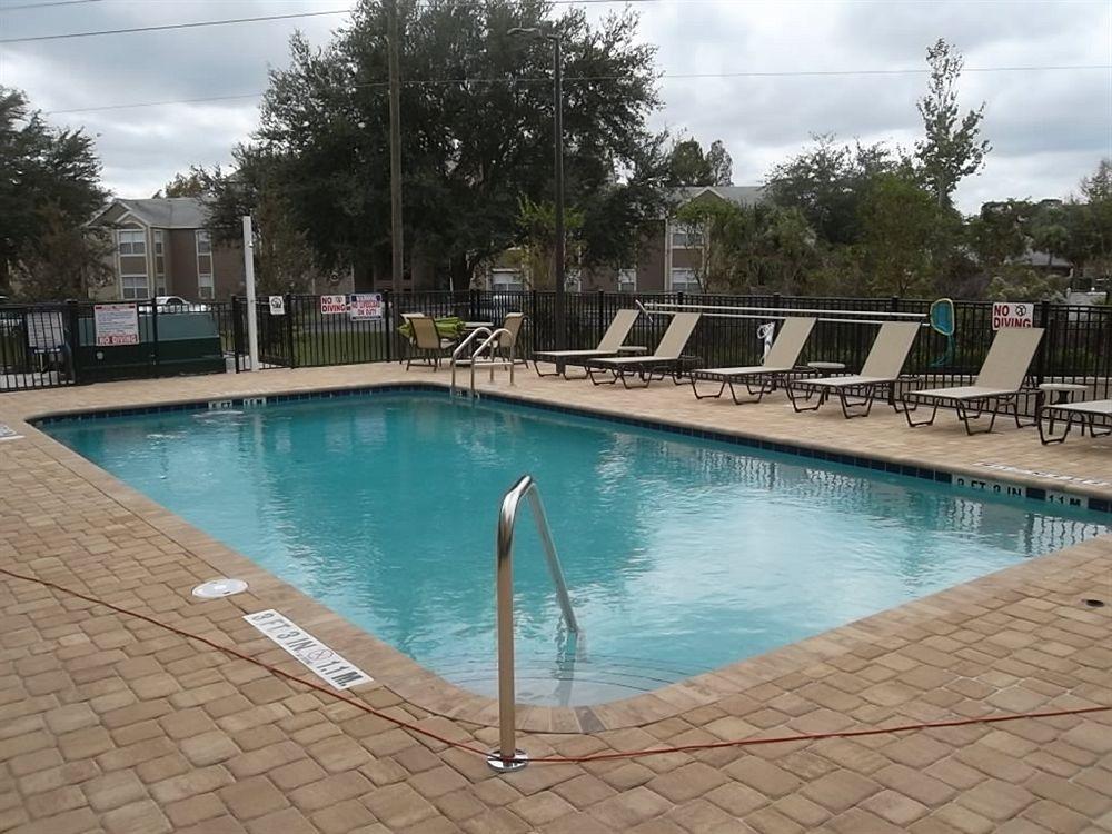 Holiday Inn Express Hotel & Suites Orlando East-Ucf Area By Ihg Alafaya Buitenkant foto